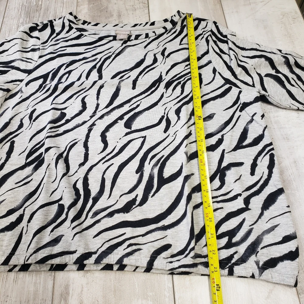 CHICO'S Zenergy Pullover Blouse Long Sleeve Top Size 3P XL Petite Zebra Print